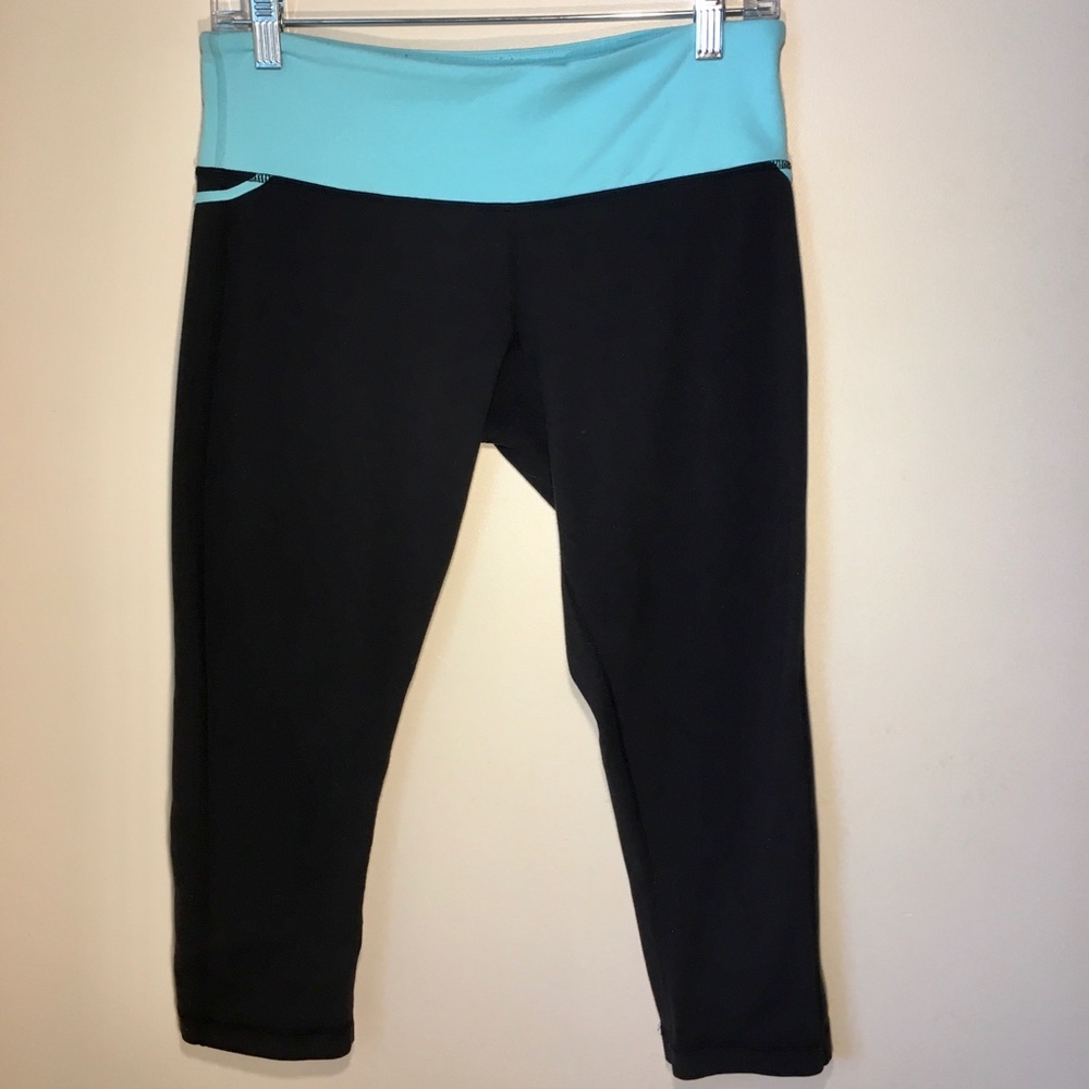 Women’s Vintage Lululemon aqua/black yoga pants